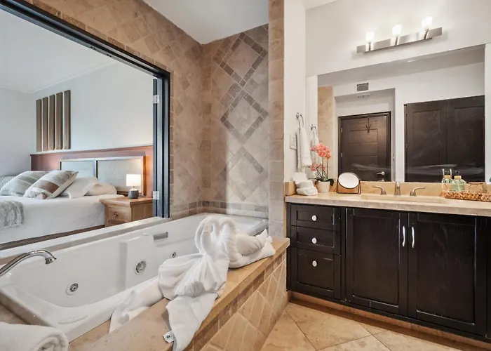 Apartamento Casa Cascada Cabo Poolside Retreat, Minutes From Beach! *