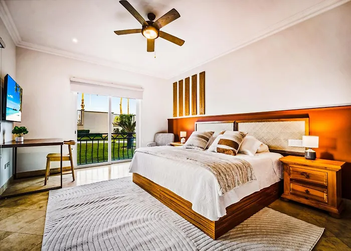Casa Cascada Cabo Poolside Retreat, Minutes From Beach! Apartamento Cabo San Lucas