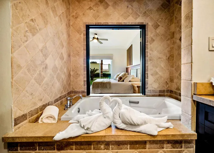 Casa Cascada Cabo Poolside Retreat, Minutes From Beach! Apartamento Cabo San Lucas